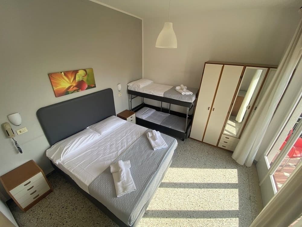 Hotel Ausonia