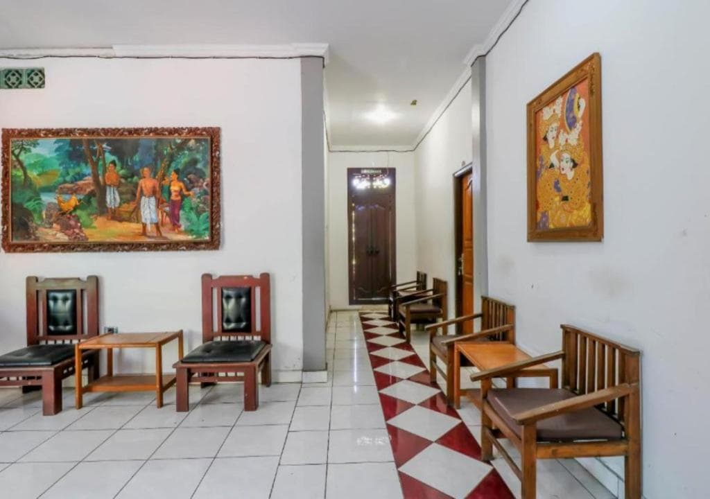 Hotel Candra Adigraha