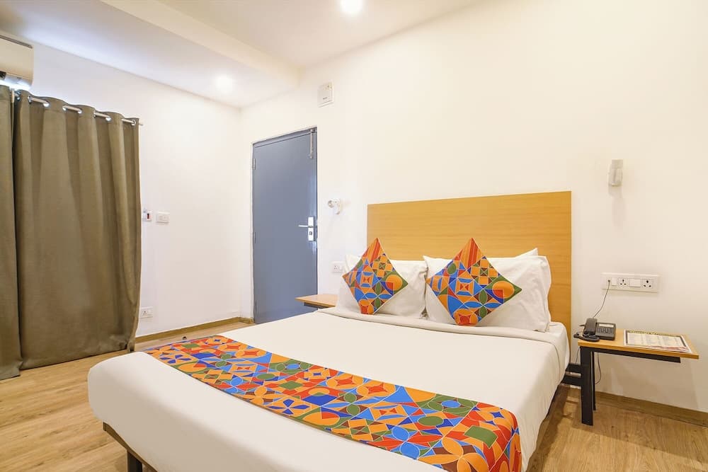 Fabhotel Cinco
