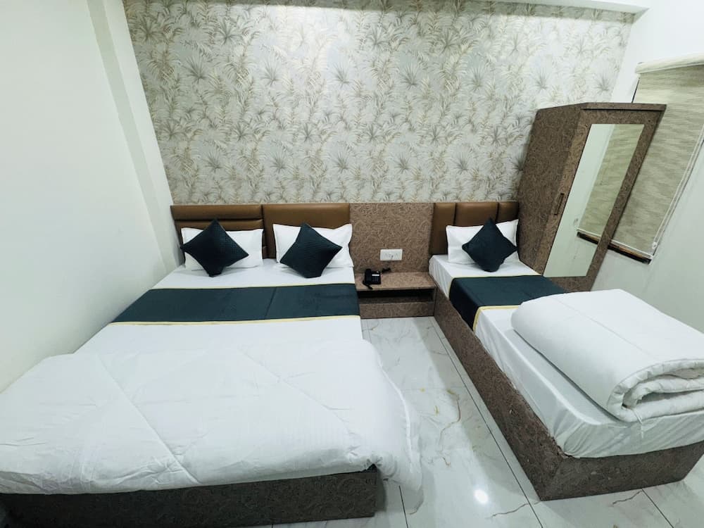 Hotel shiv palace