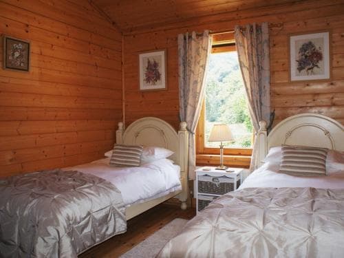 Valley Lodge