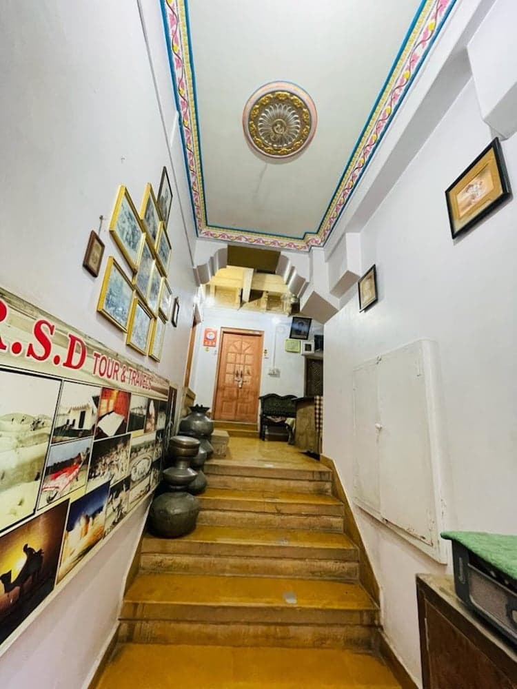 Allan Guest House