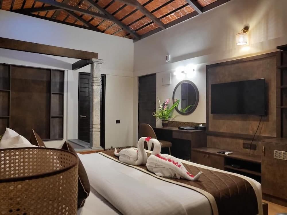Nirantara Resort & Spa