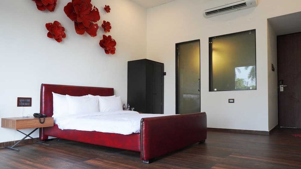Shanti Resorts