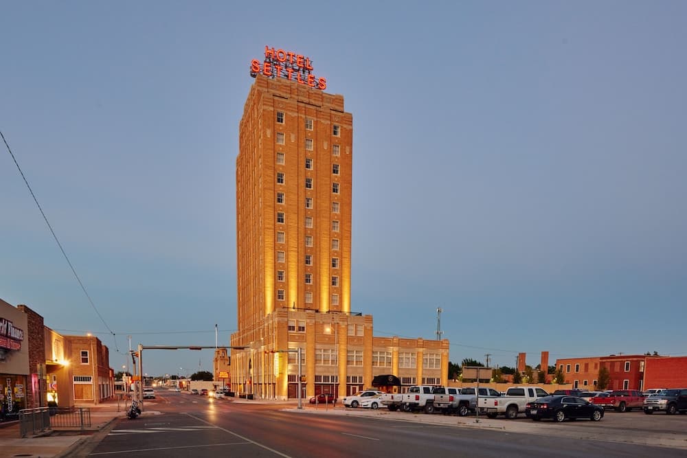 Hotel Settles