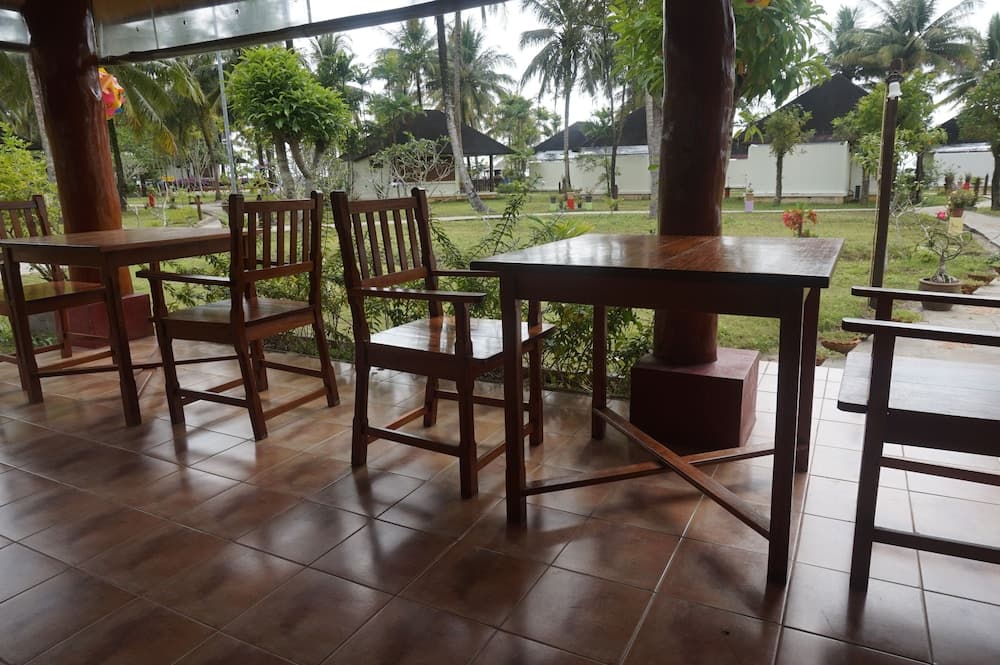 Anandah Beach Resort
