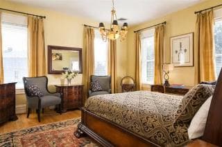 Inner Banks Inn