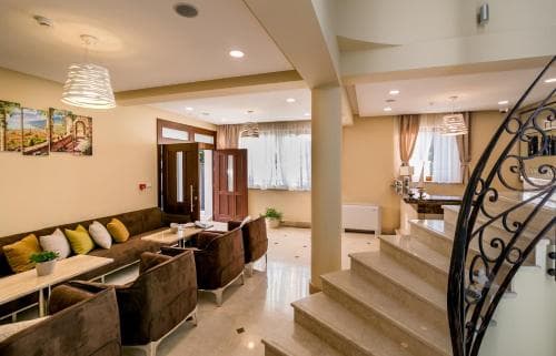 Hedera Residences - Kumbor