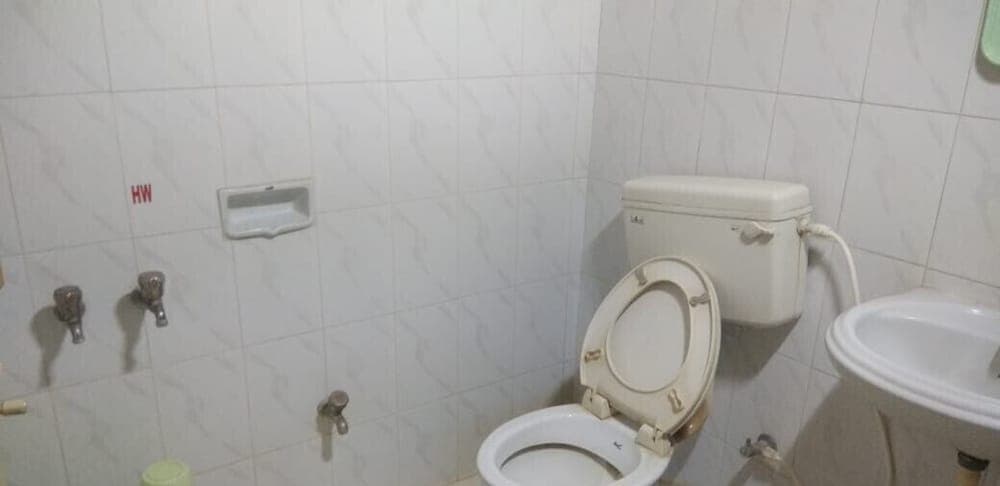 iROOMZ Hotel Amaravathi