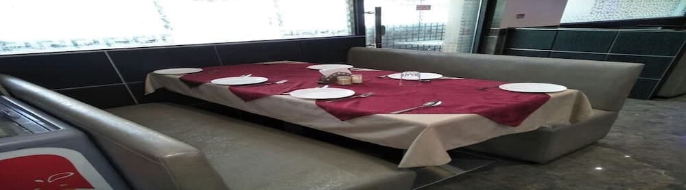 Room Maangta 108 Thane West