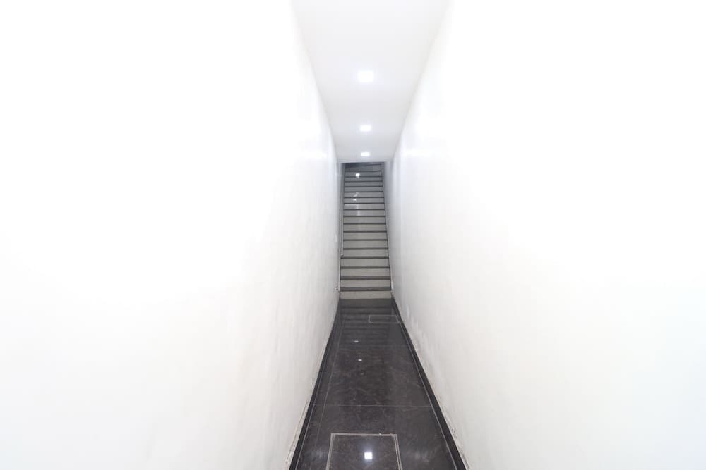 OYO 39638 Hotel Indigo