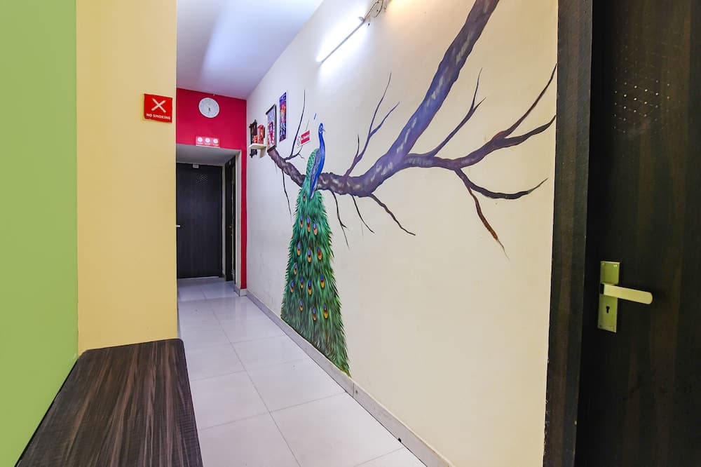 Fabhotel Eco Inn