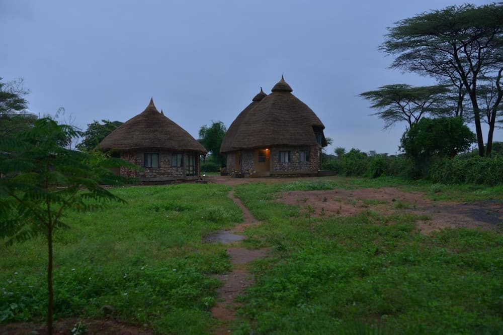 Emerald Resorts & Lodge