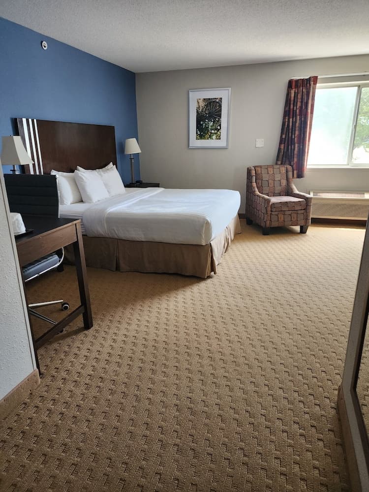 Baymont by Wyndham Freeport
