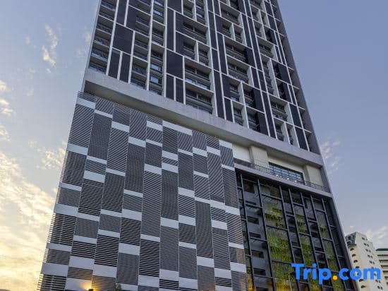 Chambers Residence, Sunway Putra Mall
