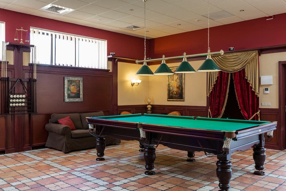 Holiday Apart Hotel