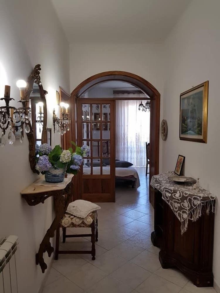 Lunartista Bed & Breakfast