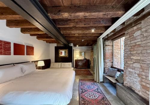 Avogaria 5 Rooms