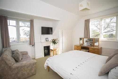 Sunnycroft