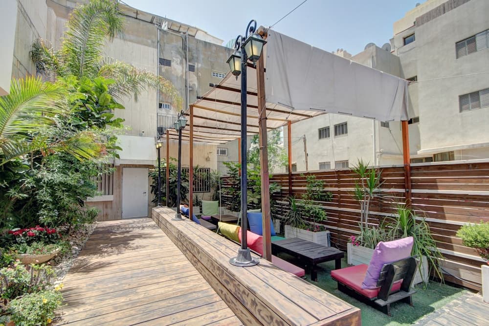 Geula Apartments