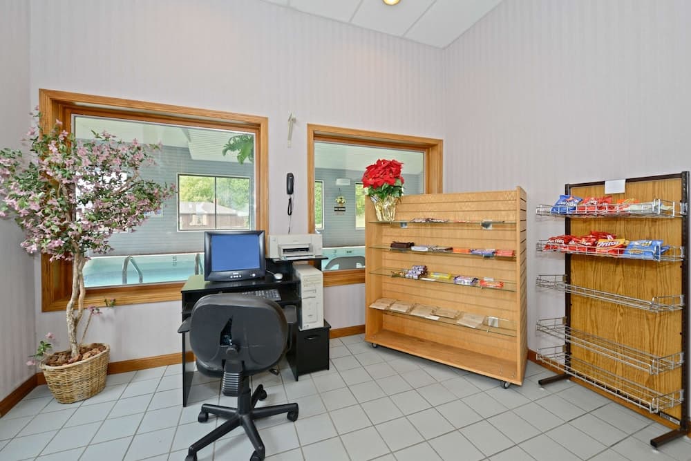 Americas Best Value Inn St. Ignace