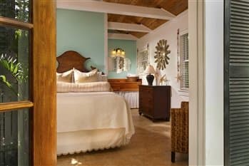 Tropical Inn
