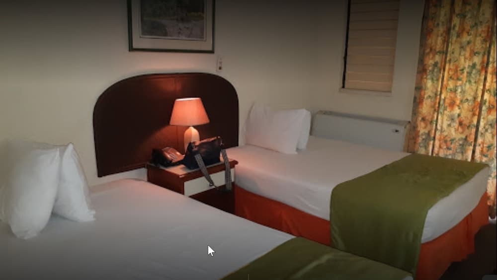 Cascadia Hotel