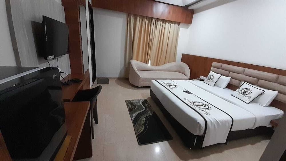 Hotel Maa Sharda Palace