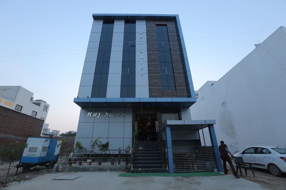 Hotel Raj Shree