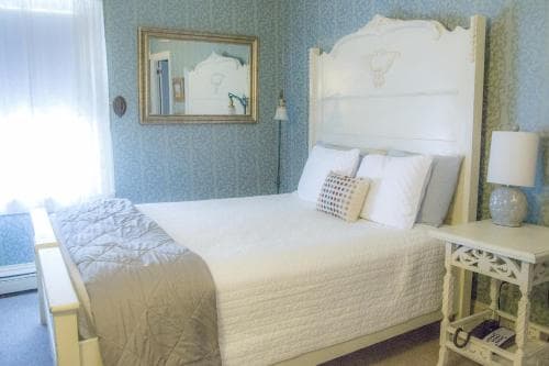 The Carroll Villa Hotel