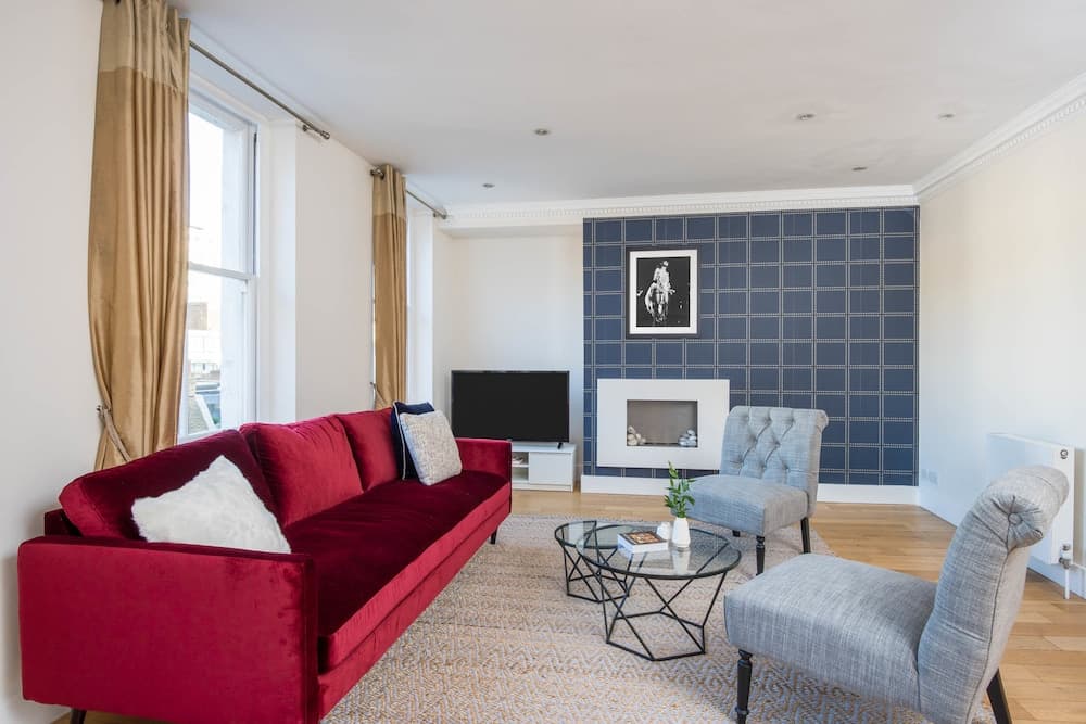 The Elegant Mayfair