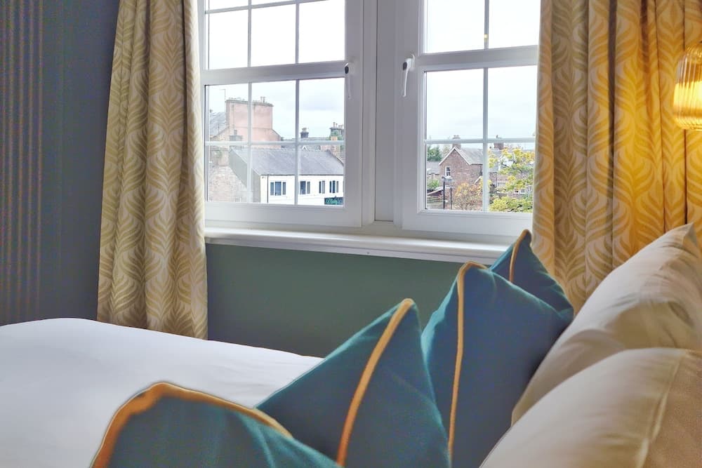 The Alyth Hotel