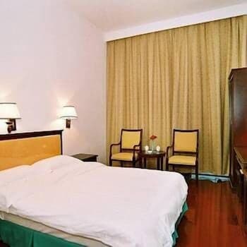 Bayi Hotel