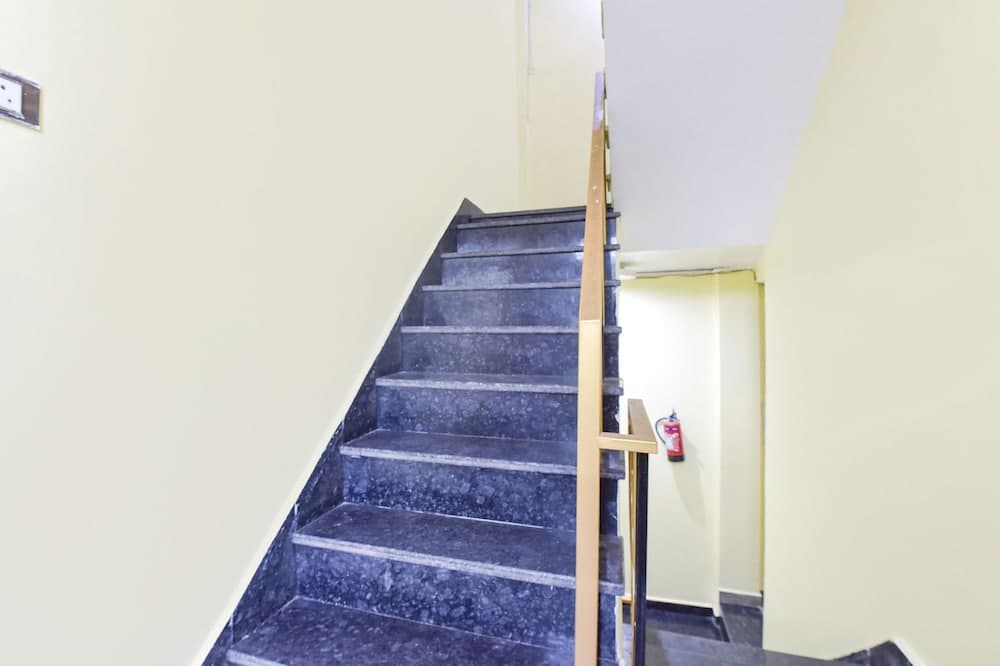 Fabhotel Madhav