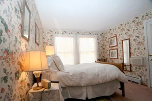 Snow Goose Inn