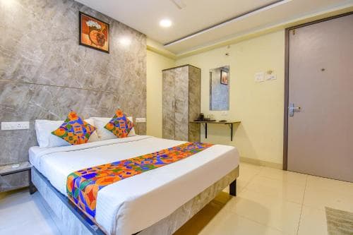 FabHotel Gargi Inn