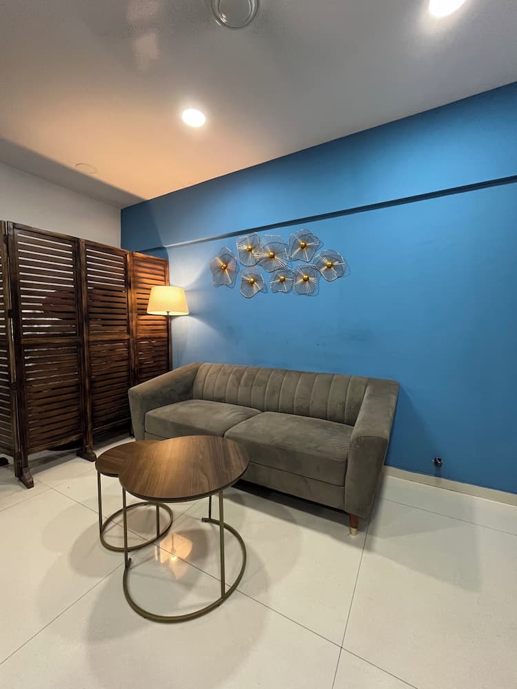 Aleta Residency