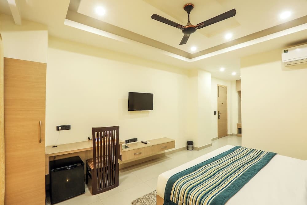 FabHotel Corporate suite