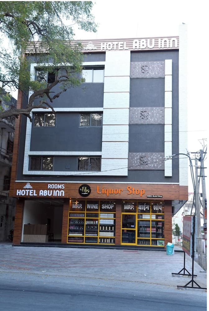 Hotel Abu Inn