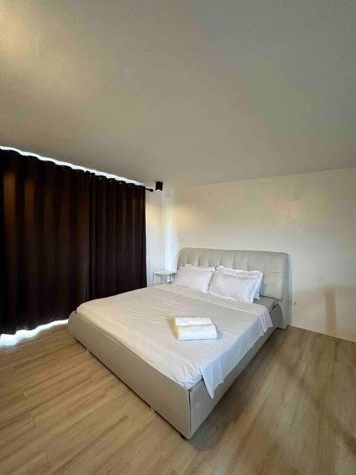 Two Bedroom Beachfront Penthouse