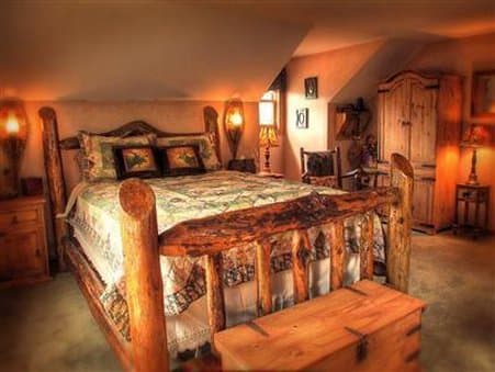 The Log House Lodge