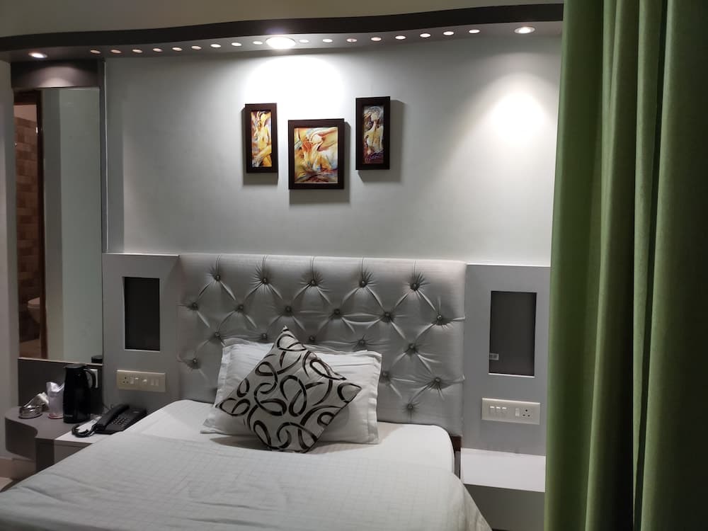 Hotel Prabhat