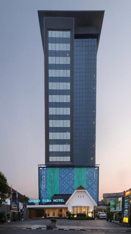 Grand Tebu Hotel