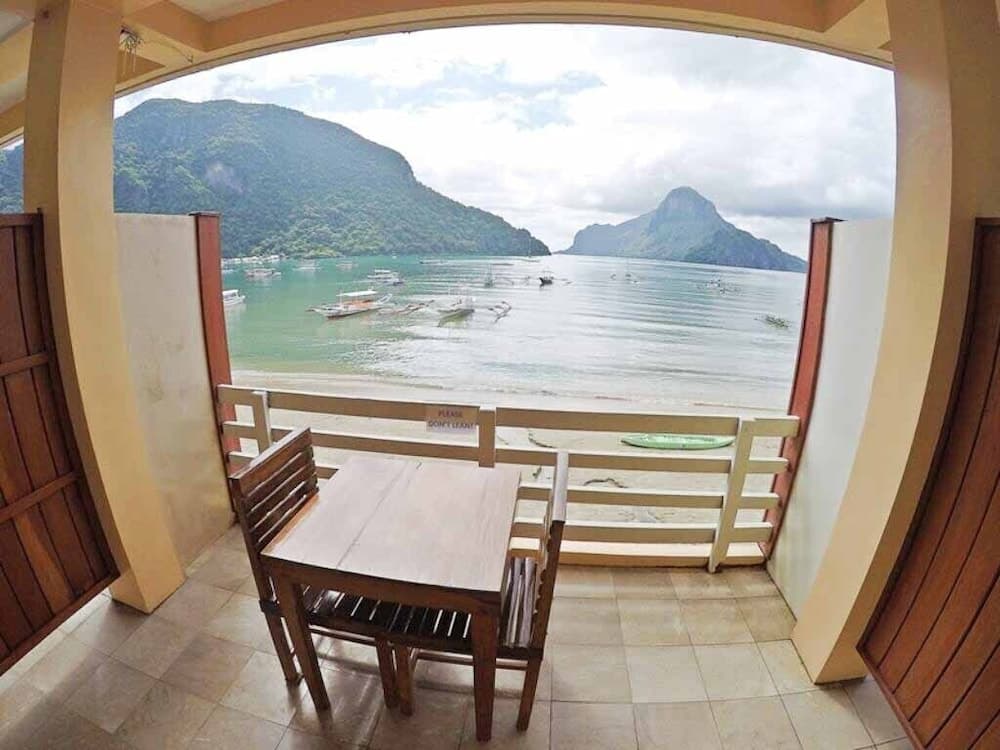 El Nido Beach Hotel