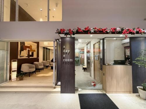 Ours Hotel