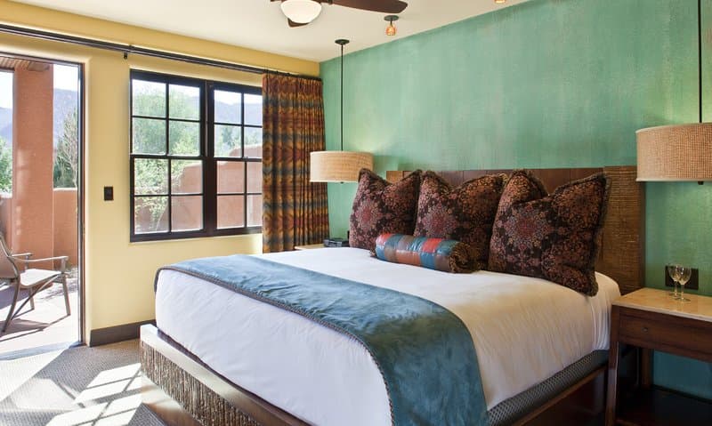 Kiva Lodge