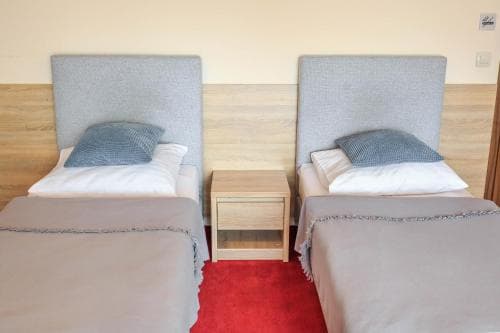 Botanik Hostel