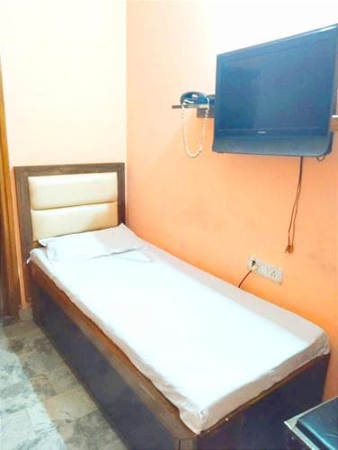 Hotel Vicky Residency