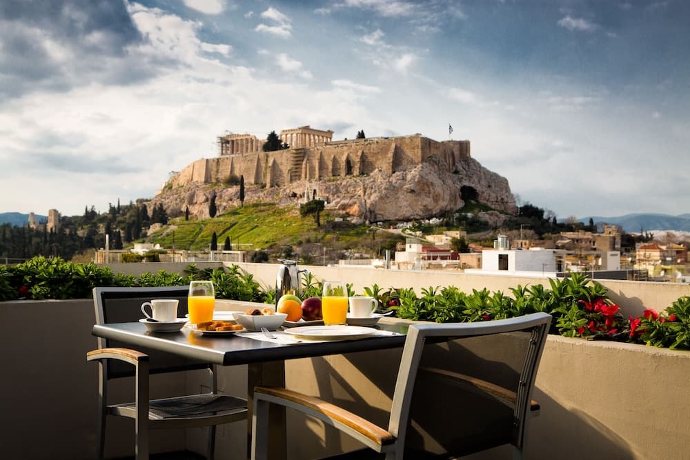 Athens - Plaka, 3, Kydathinaion str.