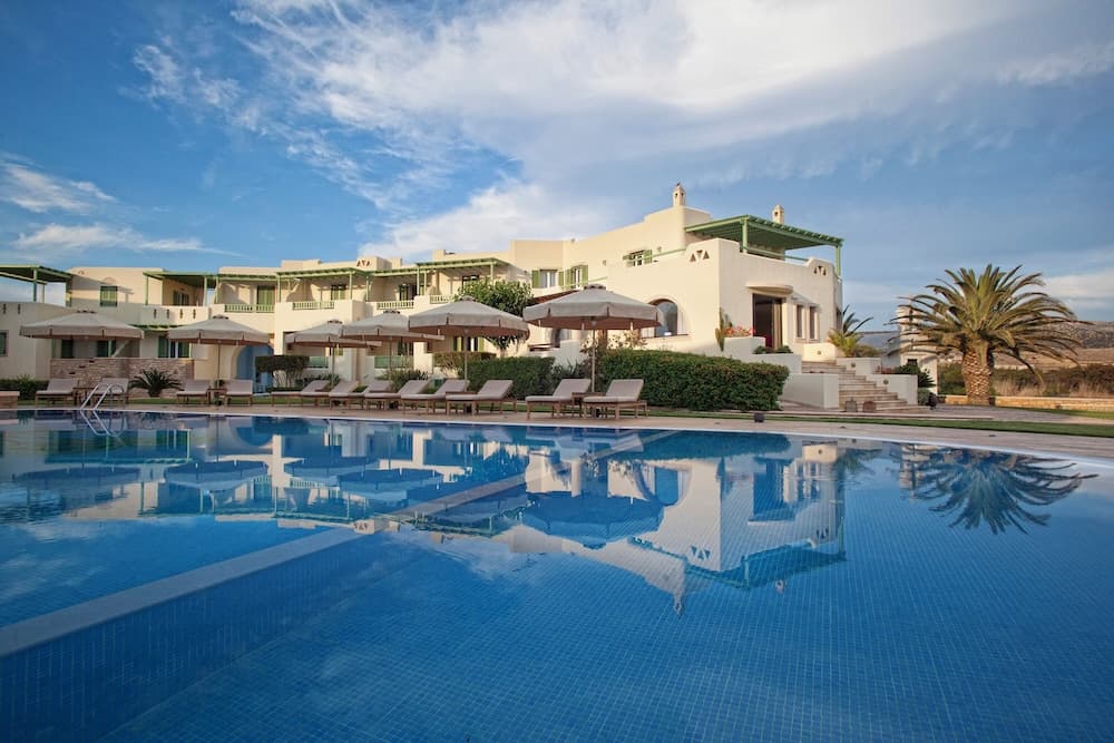 Finikas Hotel